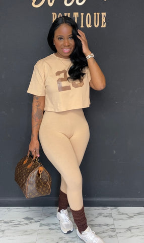 Number 2pc Set CREAM